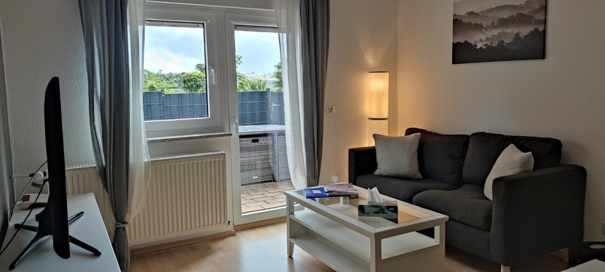 Teufelsstein, Wandern, Ausblick, Freilichtbuehne, Loreley, 3 Burgenblick, Rhein, 30m2 Terrasse, Grillen, Entspannen, Natur, Rodelbahn, Wlan, Parkplatz, Apartamento